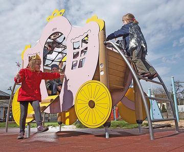 Carriage Themed Play unit - softwood play structure for climbing & seating