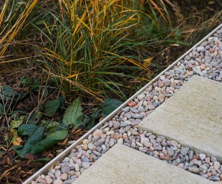 RainEdge - steel edging for rain gardens