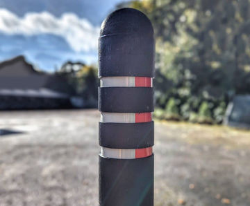 Halifax - round recycled plastic bollard with reflective band