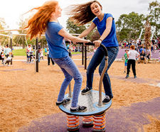 Rodeoboard - spring platform for 4 users, balance and coordination play