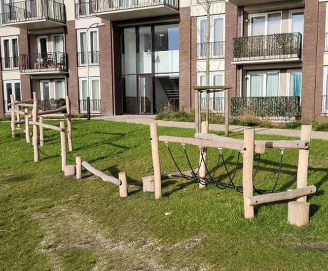 Wooden Balancing Trail J4945 - outdoor robinia playground balance course