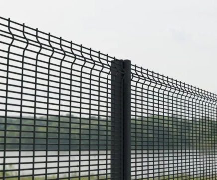 Securus Rail - steel mesh fencing for perimeter protection