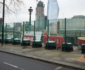 Rapid deployment temporary perimeter fencing in Central London