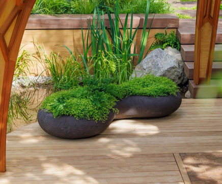 Organic Planter - customisable outdoor plant pot for gardens