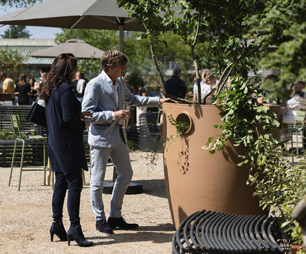 Planter designed by Erwin Stam brings burst of nature to Amsterdam project
