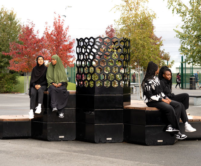 Rosenlund seating and planters modernise outdoor spaces at Riverside Campus