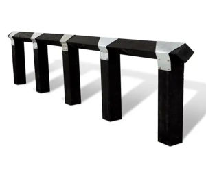 Plaswood Recycled Plastic Birdsmouth Fencing - low boundary for walkways