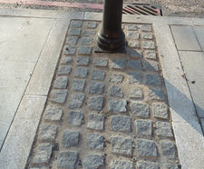 Fine-picked granite setts - standard or bespoke sizes
