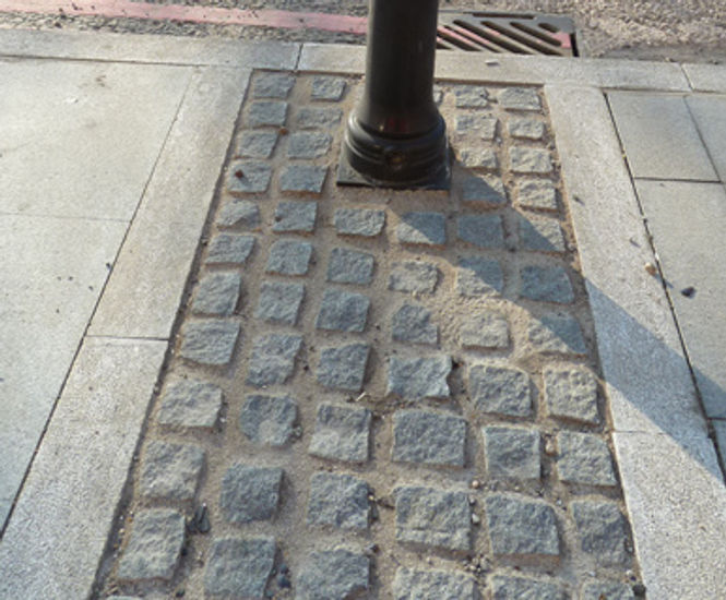 Fine-picked granite setts - standard or bespoke sizes