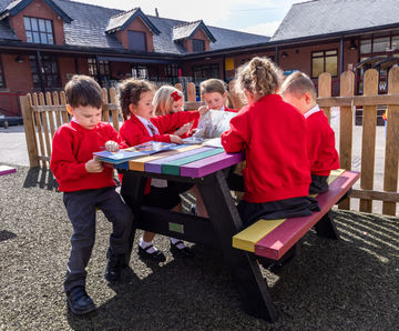 Holmfirth Junior - recycled plastic picnic table for children up to 8 years