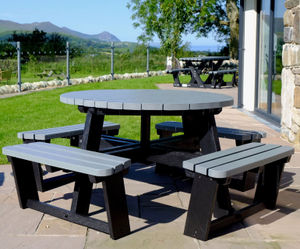 Calder - round recycled plastic 8-seater picnic table with benches