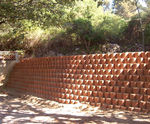 Betoplus - concrete interlocking blocks for low, curved retaining walls