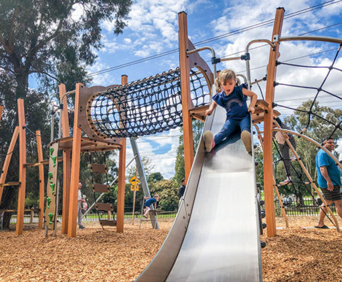Kanopé multiplay unit - timber-look steel playground