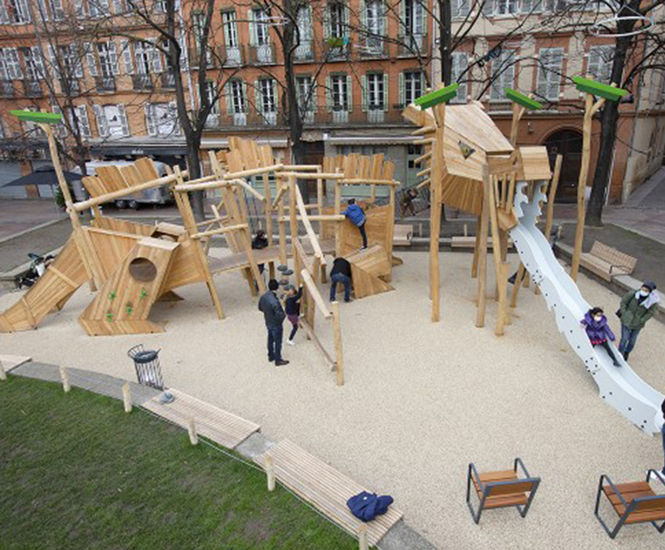 Dragon - giant wooden playground with climbing, tunnel and slide