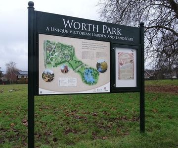 Richmond - combination display outdoor noticeboard with graphic panel