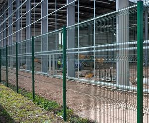 Protek® 1000 V-Mesh Fencing System