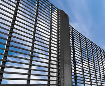 Protek® Elite Defender - SR2/B3 mesh security fencing
