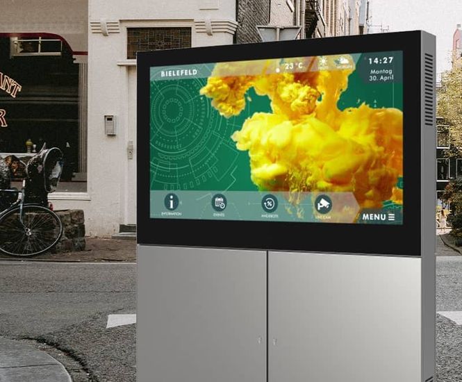 Landscape Totem - freestanding aluminium outdoor digital signage