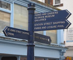 Directional fingerpost systems