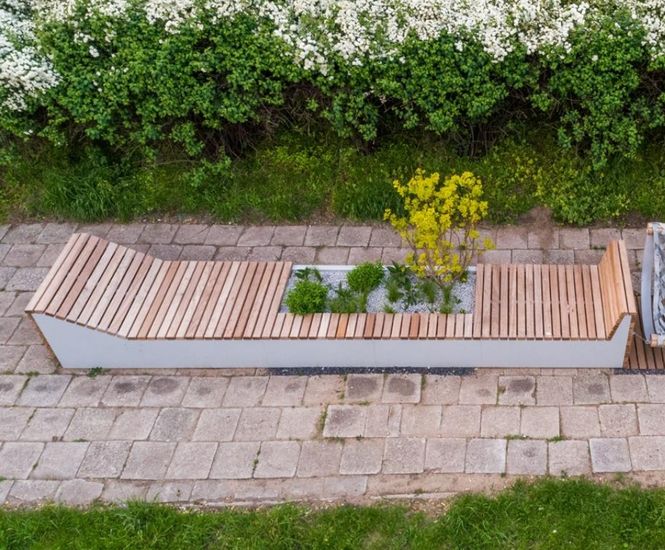 Puczynski Parklet 24 04 27 - modular timber and concrete seating