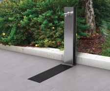 Fontis - steel outdoor drinking water fountain