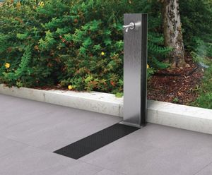 Fontis - steel outdoor drinking water fountain