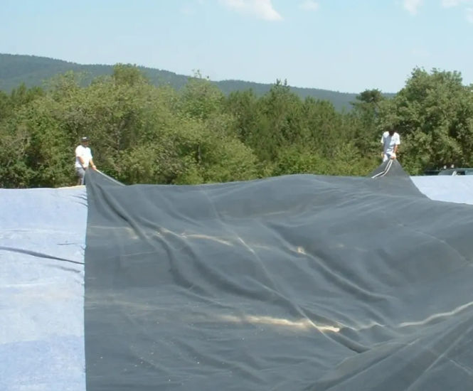 Smooth EPDM Rubber Pond Liner - flexible waterproofing