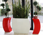 Curvy – Marilyn - lightweight fibreglass outdoor garden planter
