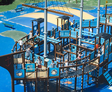 Play Ship Briese multi play and modular play system