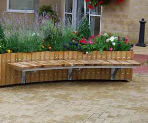 Swithland planter with timber bench
