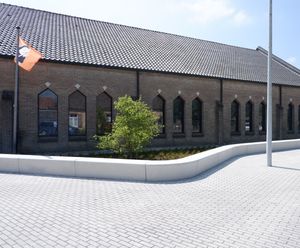 SHAPES – Modular Precast Architectural Concrete Seating System