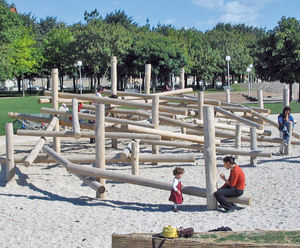 Richter Spielgeräte wood climbing structure - timber outdoor climbing frame