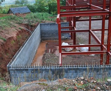 Stepoc - precast concrete retaining wall system