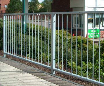 Pedestrian Guardrail - galvanized steel safety barrier for walkways