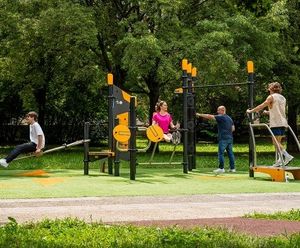 J37103® - comprehensive outdoor fitness and exercise station