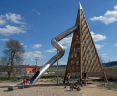 Big Pyramid Tower 13m - timber playground climbing structure for parks