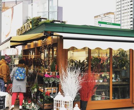 Bespoke flower kiosk with display units