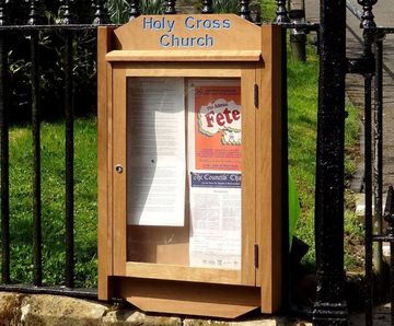 Single Door Legacy Noticeboard - hardwood lockable notice board