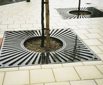 Type 1002 Sunburst square cast iron tree grille