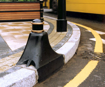 Type 193 Cast iron pavement protection bollard
