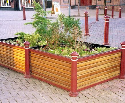 Type 852 Modular cast iron and timber street planter