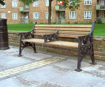 Type 511 Eastgate - heritage cast iron bench with timber slats