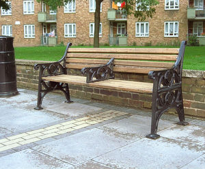 Type 511 Eastgate - heritage cast iron bench with timber slats