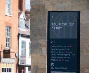 Bespoke WAY2GO wayfinding scheme for historic Tewkesbury town centre