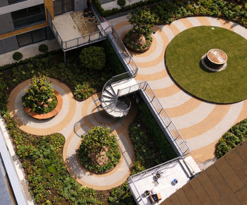Decorative resin bound surfacing for Tubs Hill luxury development