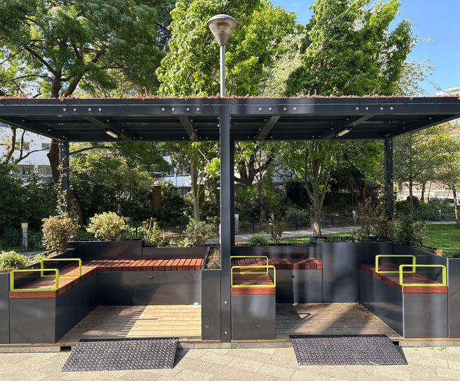 Kensington Leisure Centre Solar Parklet