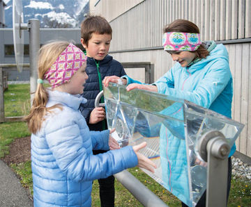 Water Prism - outdoor stainless steel colour prism for playgrounds