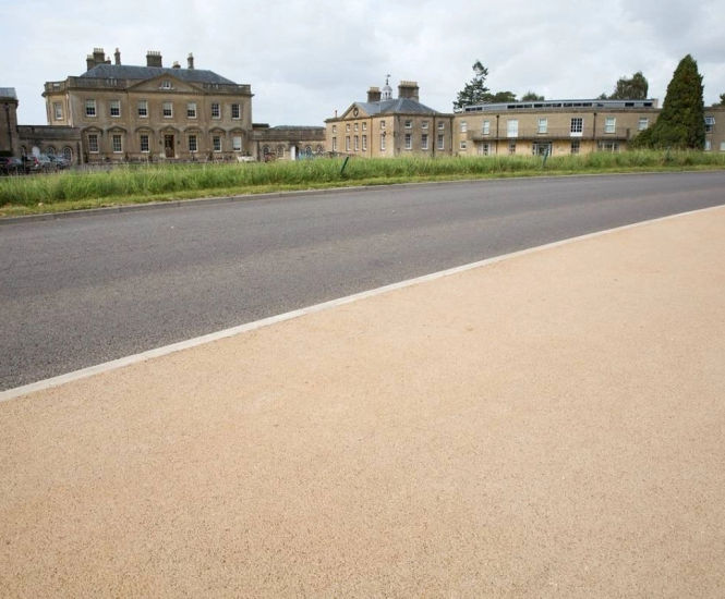 NatraTex Cotswold - fully-bonded decorative asphalt surfacing