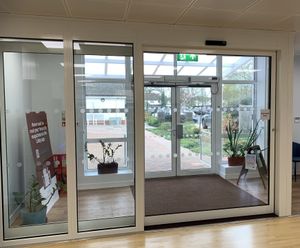 Automatic entrance solution for Meadowbank Community Hub