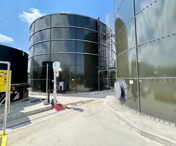 Effluent balancing & storage tanks for industrial wastewater flow control